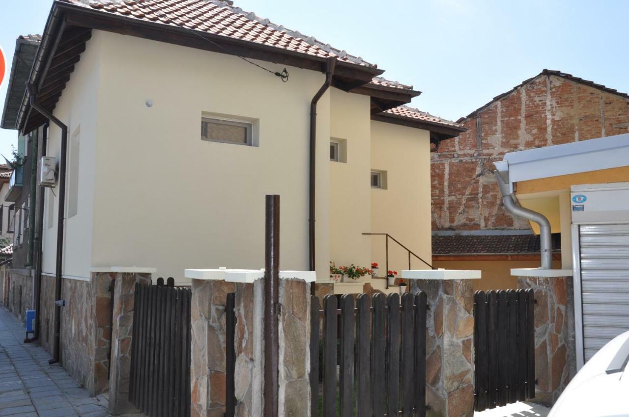 Къща За Гости Ирис Kyustendil Exterior photo